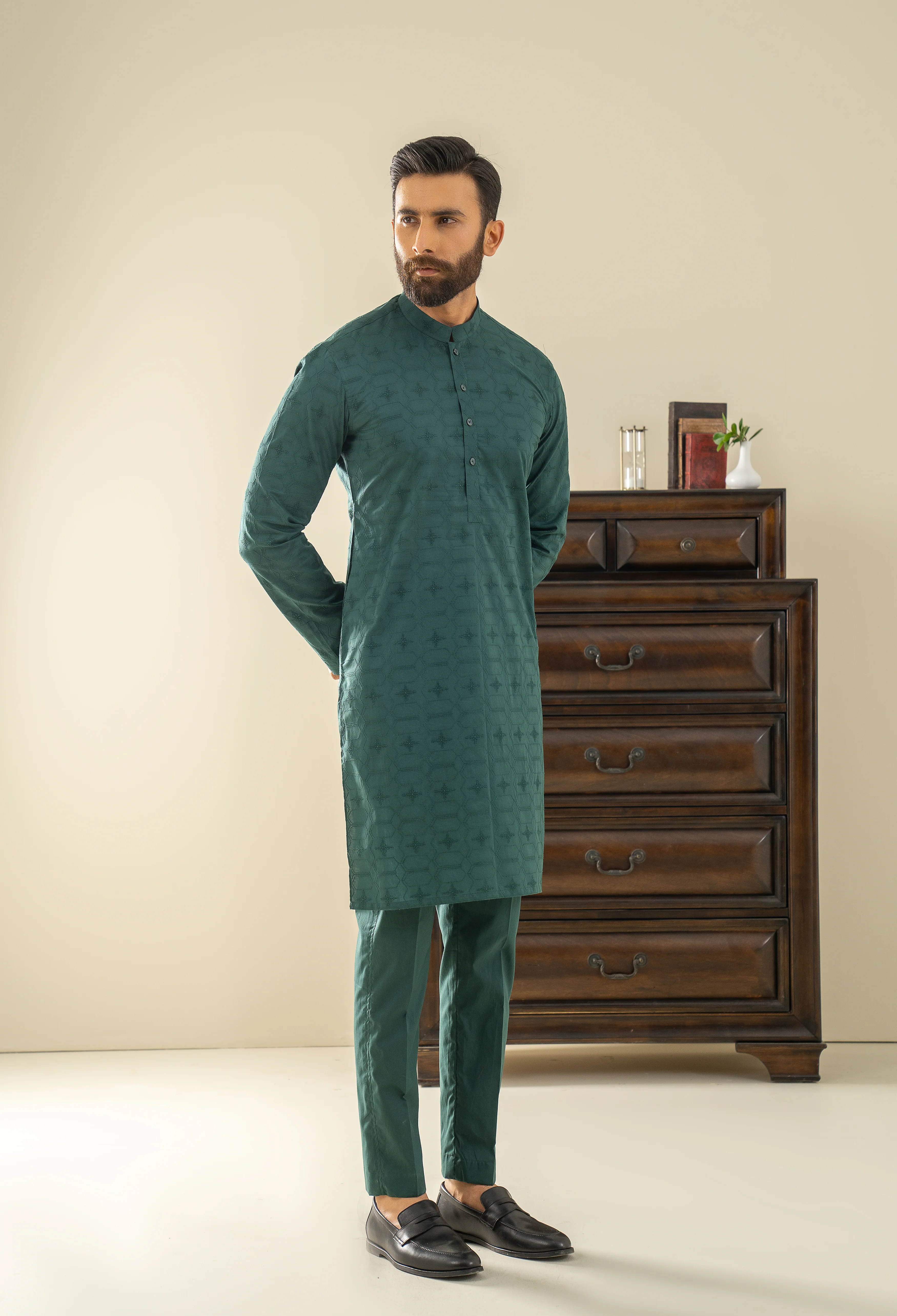 Arabian Green Embroidered Cotton Kurta Pajama - Image 4