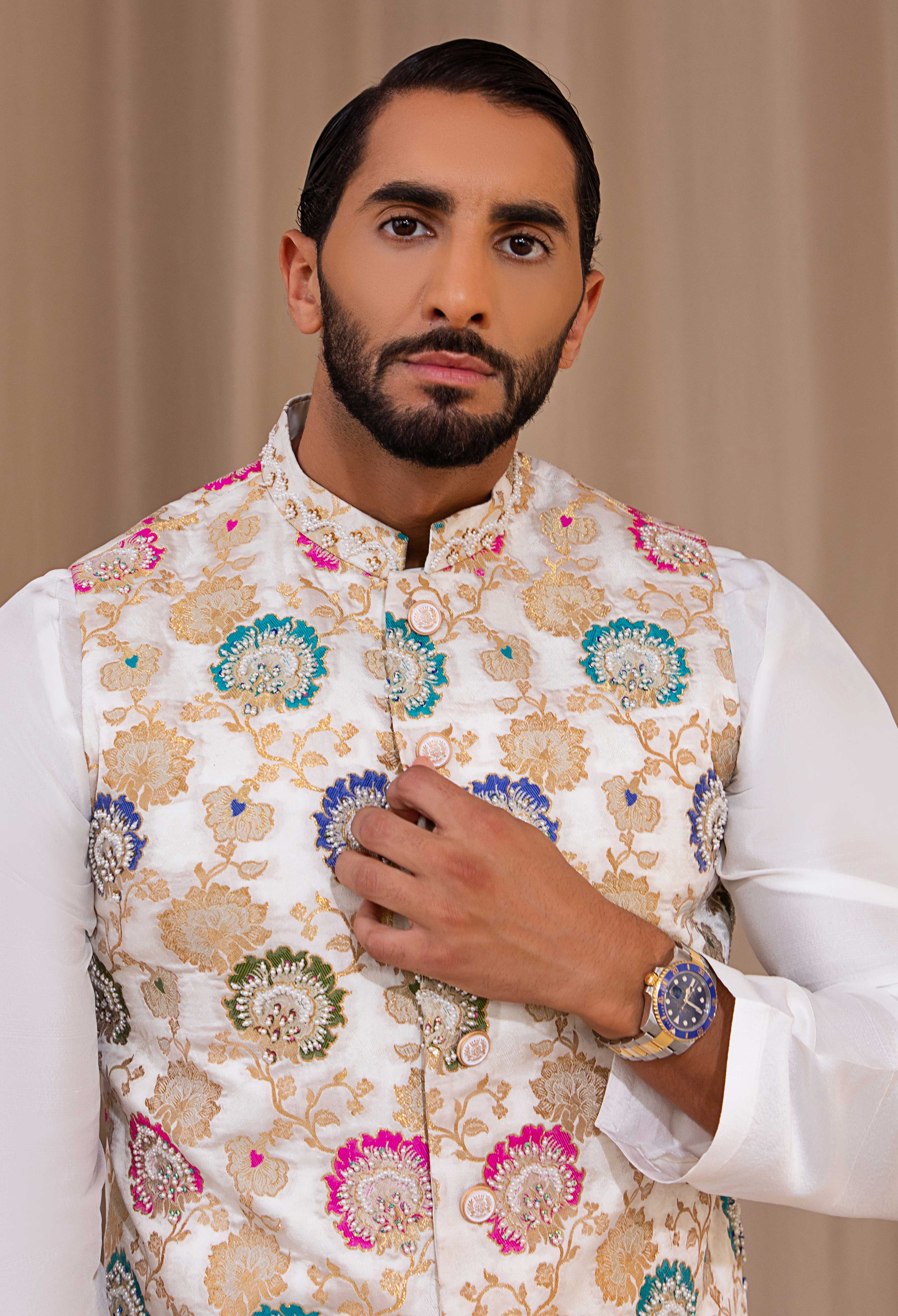 Bahar e Nau Waistcoat - Image 3