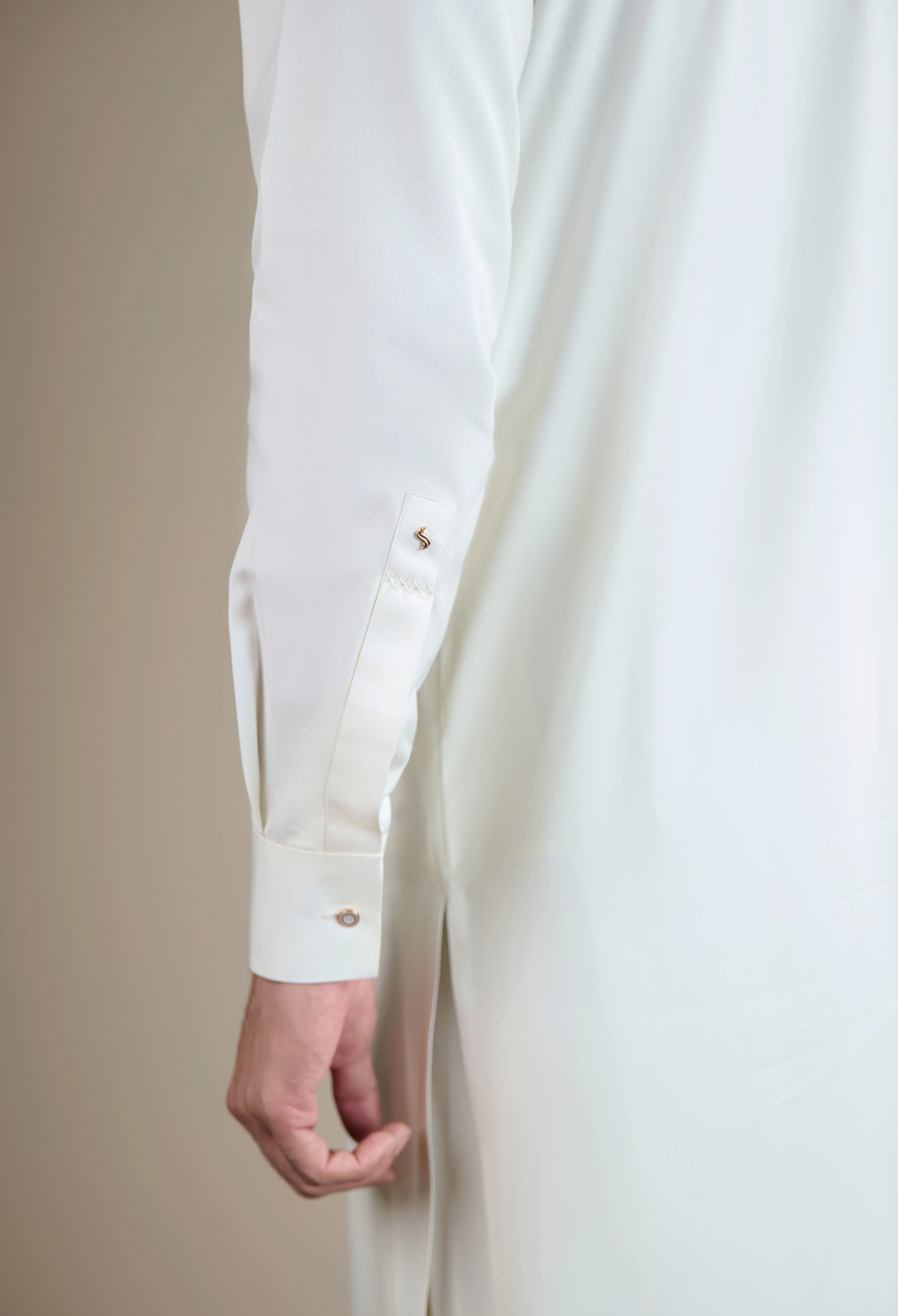 Creamy White Blended Kameez Shalwar - Image 3