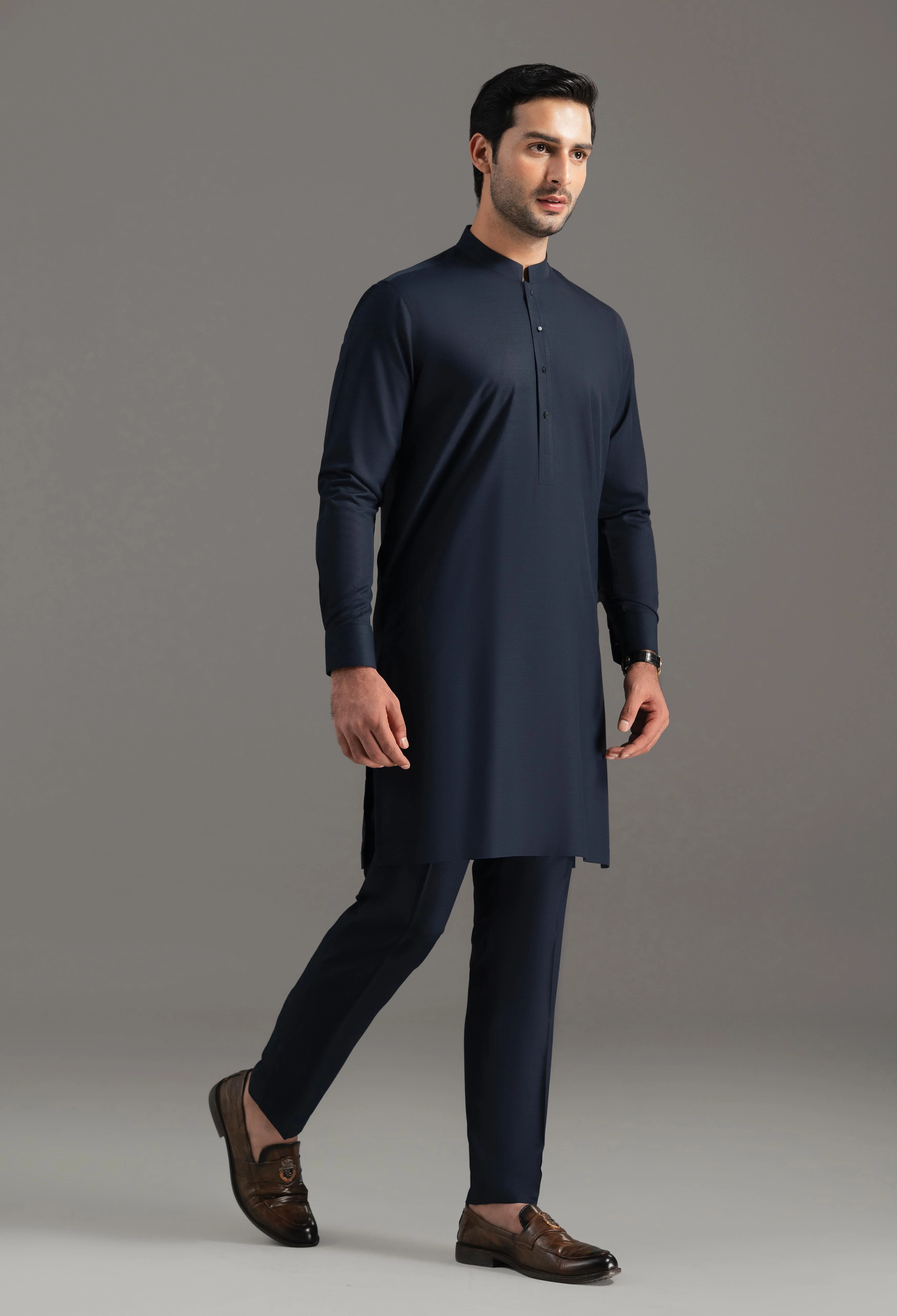 Navy Blue Blended Kurta Pajama - Image 4