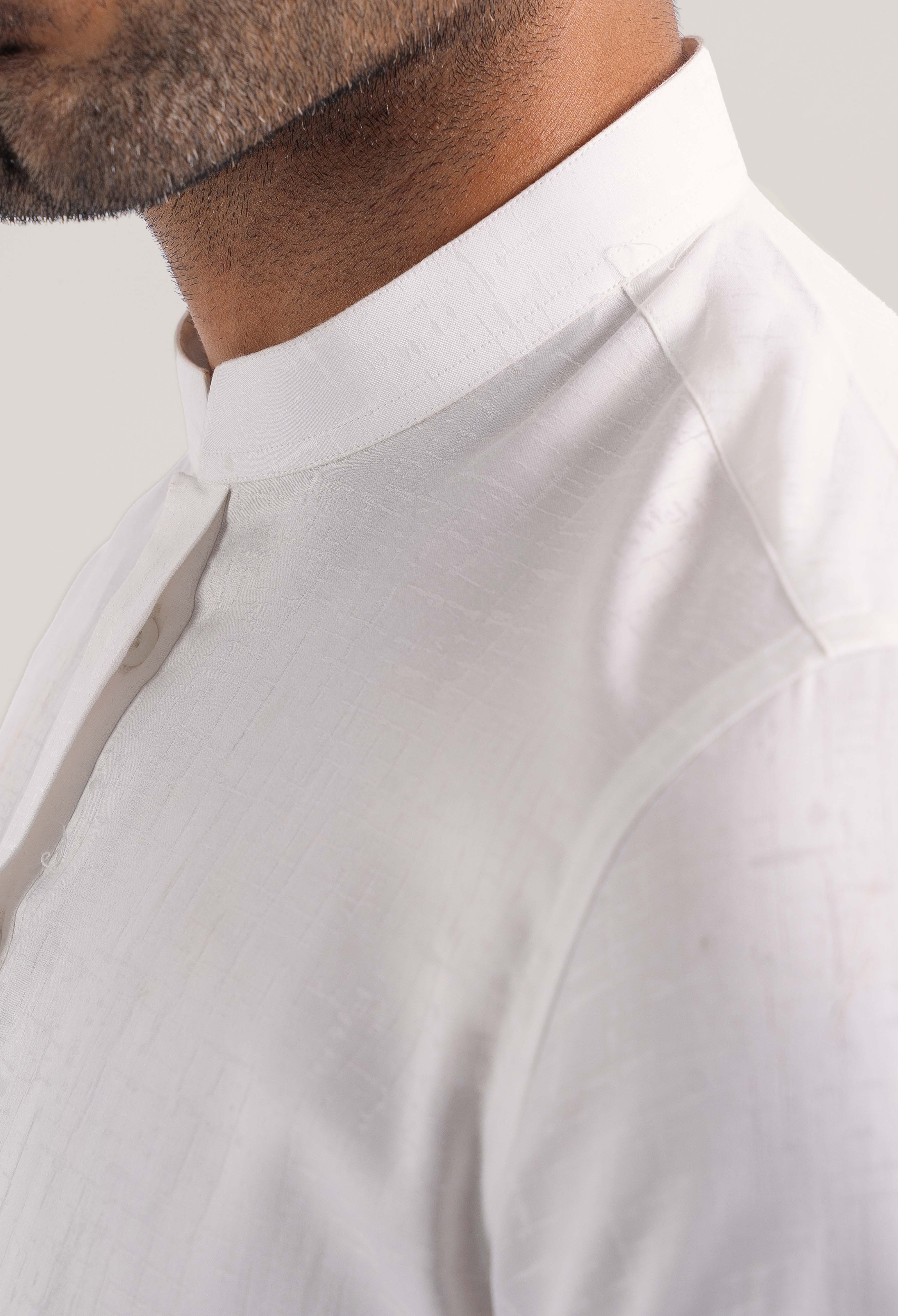 Off White cotton Kurta Pajama - Image 4