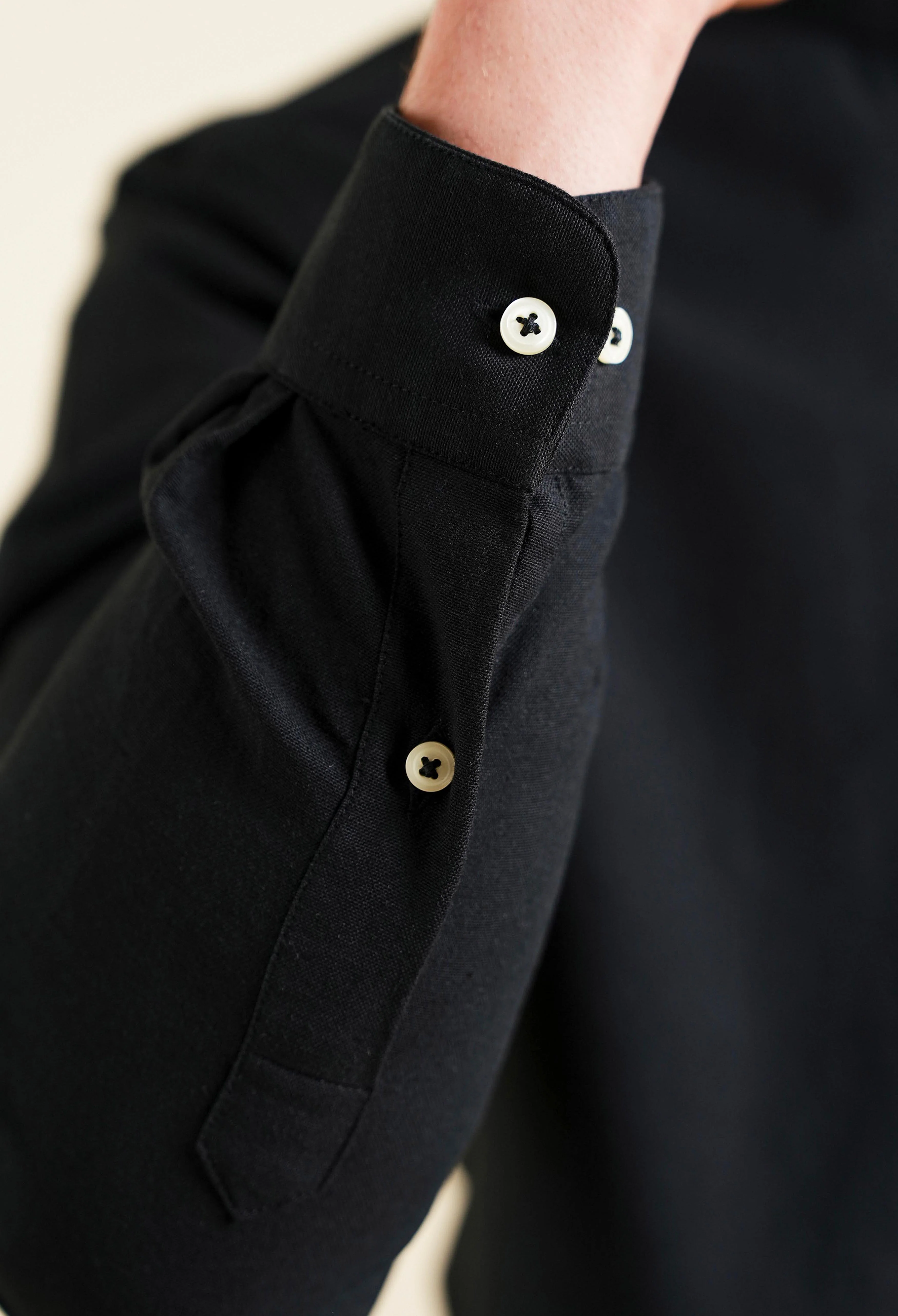 Raisan Black Oxford Shirt - Image 4